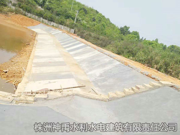 小農水